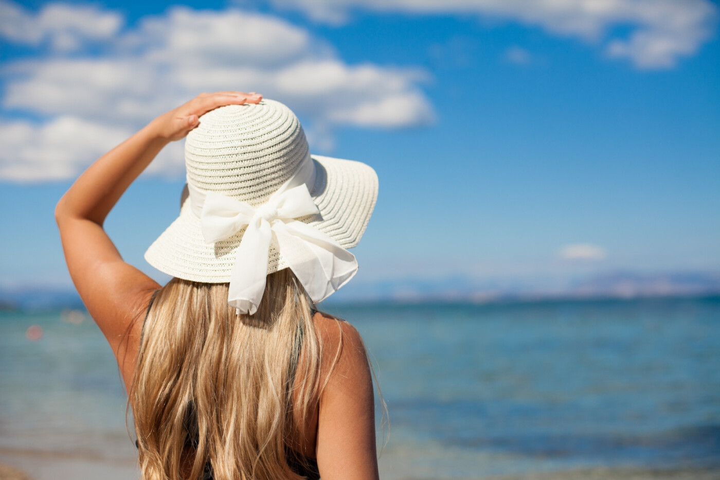 Pack Your Suitcase for the Trip to Dubai Tips on What to Pack in Your