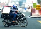 Dubai and Sharjah Delivery Rider Traffic Rules 2025: Lane Bans, Fines, Permit Suspensions